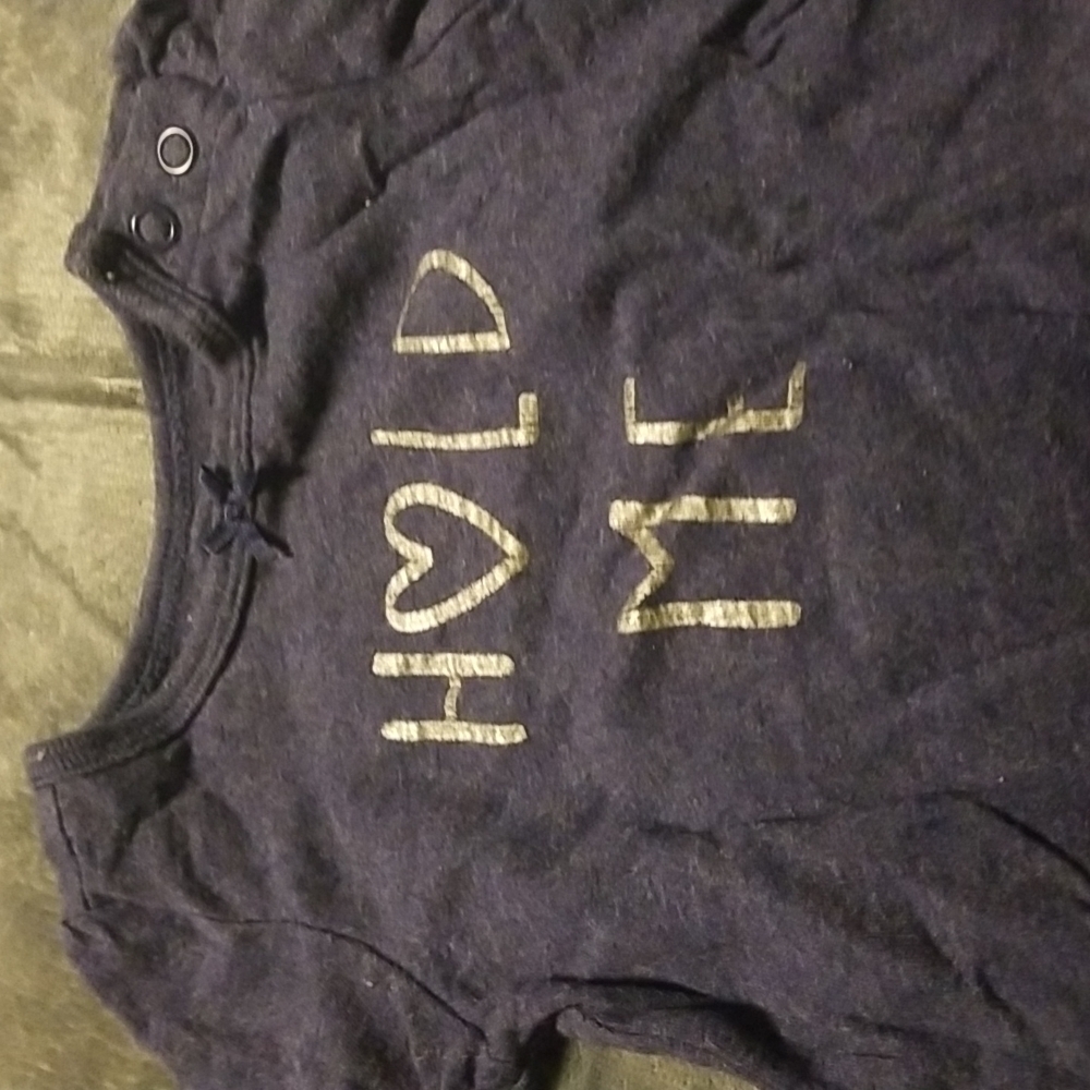 Oshkosh Baby Girl's Onesie - Picture 5 of 11